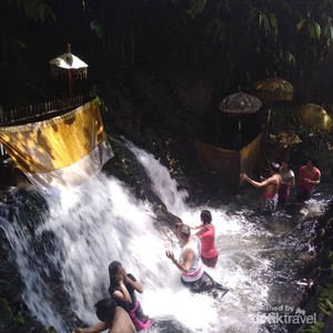 Pengalaman Pertama Menjalani Ritual Melukat di Bali