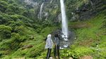 2 Jam Jalan Kaki ke Curug Cileat, Hadiahnya Air Terjun Raksasa di Tengah Hutan Subang