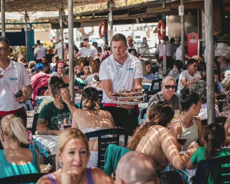 Viral Restoran 'Teriak' di Spanyol, Pesan Makanannya Mirip Lelang