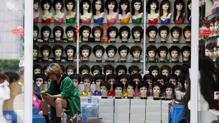 Wig hingga Kuku Palsu China Membanjiri Pasar AS
