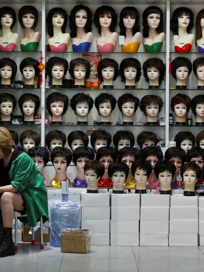 Wig hingga Kuku Palsu China Membanjiri Pasar AS