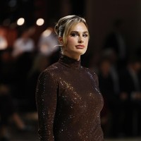 Penampilan ini juga menjadi bagian dari hubungan Sabalenka dengan Gucci. Sejak Januari 2026, petenis asal Belarus itu diketahui menjadi global ambassador rumah mode asal Italia tersebut. Sebelumnya, ia juga tampil dalam sampul digital Vogue edisi Mei 2026 dengan mengenakan Gucci. (Foto: Arnold Jerocki/Getty Images for Vogue)