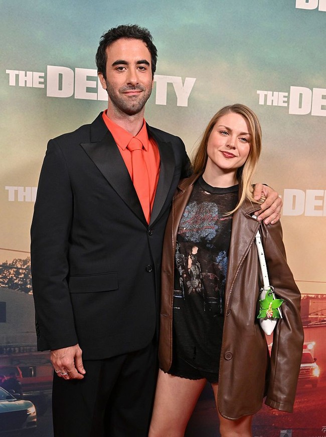 Kehadiran Frances penting dalam perilisan film itu mengingat dirinya berperan sebagai produser eksekutif. Begini posenya bersama sutradara, Matt Sukkar. Foto: FilmMagic/Axelle/Bauer-Griffin