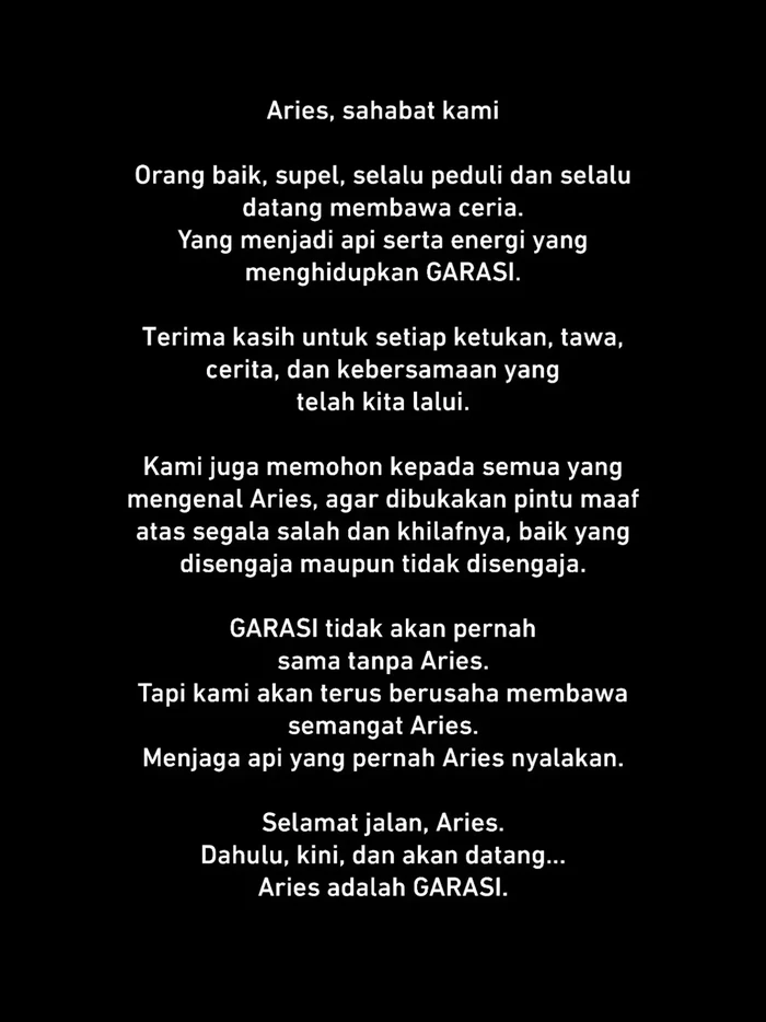 Garasi nyekar ke makam Aries Budiman