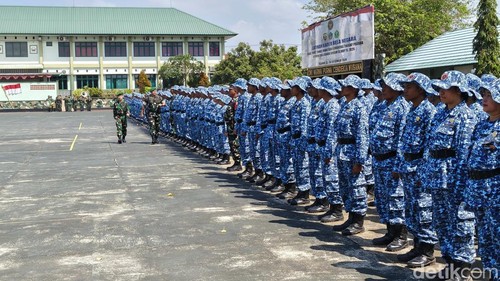 Danrindam IX/Udayana, Brigjen TNI Anwar menghadiri penutupan latihan Bela Negara di Rindam IX/Udayana, Desa Banjar Anyar, Kecamatan Kediri, Tabanan, Kamis (24/9/2026). /Krisna Pradipta