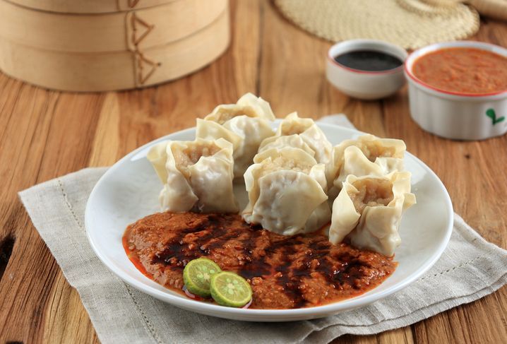Bocah 12 Tahun Jualan Siomay