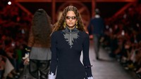 Diesel Spring-Summer 2027, Pesta Perpisahan Glenn Martens yang Penuh Hasrat