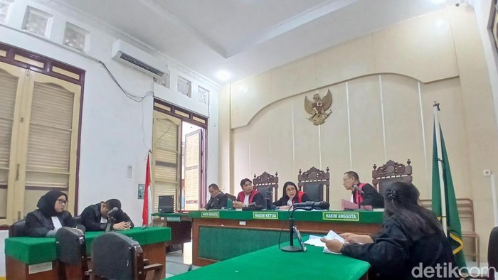 Foto : Sidang tuntutan di ruangan Cakra 5 Pengadilan Negeri Medan, Rabu (23/9/2026)(Juita Sinuhaji/detikSumut)