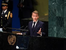 Aksi Macron Singgung Gaza hingga Gebrak Podium PBB