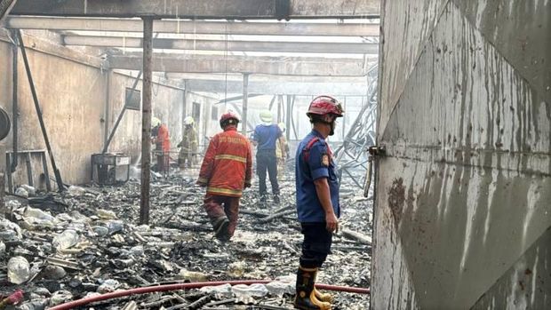 Gudang kosong di Tanah Tinggi, Kota Tangerang, Banten terbakar. Luas area terbakar sekitar 1.000 meter persegi. (dok BPBD Kota Tangerang)