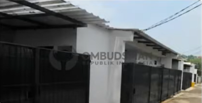 Hunian mewah di Lapas Kelas IIA Cibinong. Hunian mewah di Lapas Kelas IIA Cibinong.