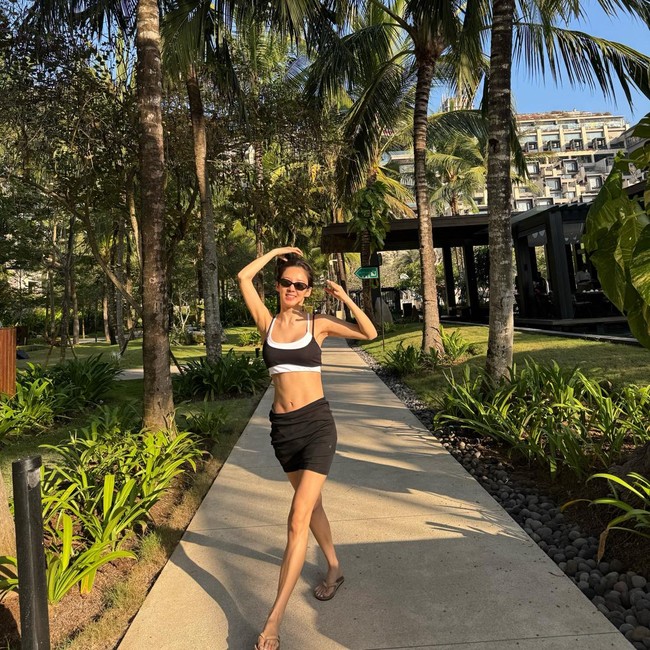 Hyoyeon SNSD Skibidi di Bali