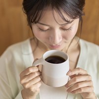 Studi Ungkap Seruput Kopi Panas Berisiko Kanker, Ini Cara Minum yang Aman