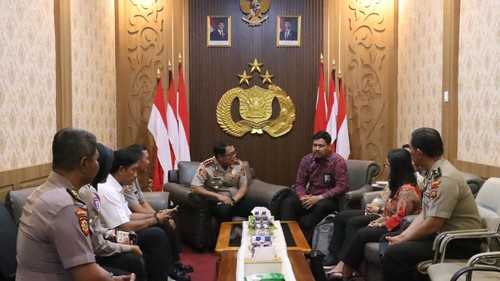 Komisioner Ombudsman RI Bali melakukan observasi terkait layanan publik di Polres Gianyar, Kamis (24/9/2026). (Foto: Dok. Polres Gianyar)