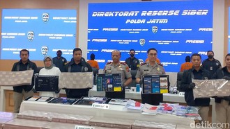 Polda Jatim Ungkap Penipuan Investasi Kripto, Sita Rp 81 M dari 77 Rekening