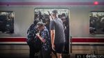KRL Makin Padat, KAI Usul Impor Kereta Bekas untuk Tambah Armada