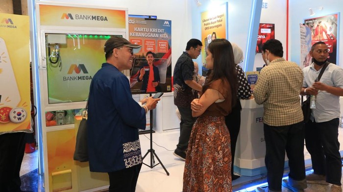 Aplikasi M-Smile kini mendukung transaksi QRIS Cross Border di Korea Selatan dan Tiongkok (China), memberikan kemudahan bagi nasabah untuk melakukan pembayaran di merchant luar negeri tanpa perlu menukarkan uang tunai ke mata uang lokal. Fitur tersebut diperkenalkan dalam ajang FEKDI x IFSE 2026 di Jakarta.