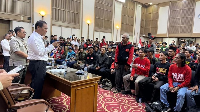 Mentan Temui Massa Aksi Demo, Dengar Aspirasi & Cari Solusi buat Petani