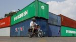 Pakistan Gunakan Deretan Kontainer untuk Blokade Demo