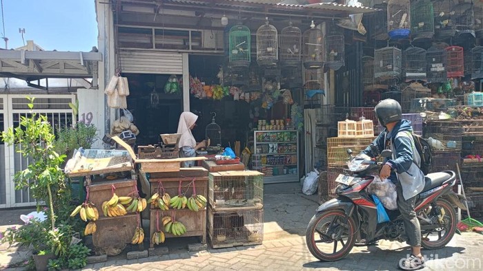 Penjual di Kawasan Pasar Bratang