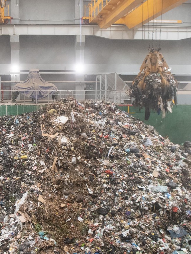 PSEL Keramasan Mulai Uji Coba, Sampah Diolah Jadi Listrik