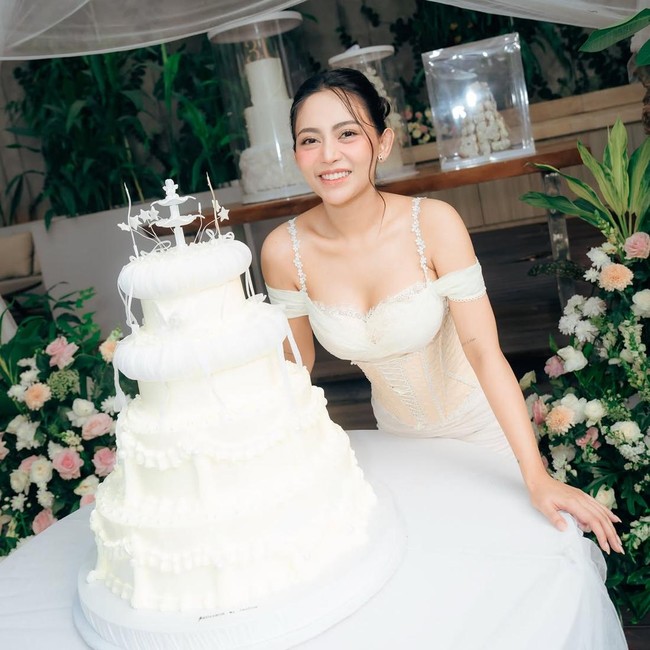 Rachel Vennya Ultah ke-31, Dapat Kue Disko hingga Sate Taichan