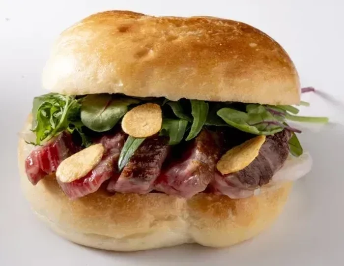 Sandwich daging kobe harga Rp2,2 juta