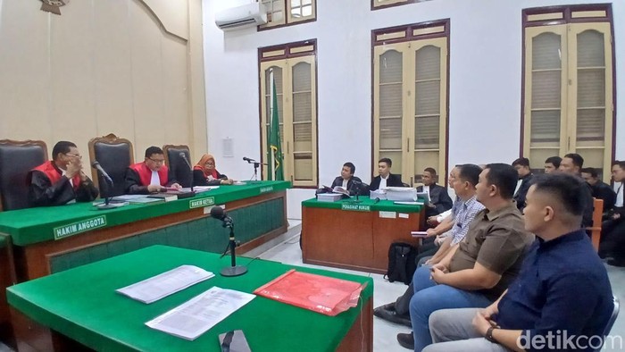 Sidang dakwaan di ruangan Cakra 8 Pengadilan Negeri Medan, Kamis (24/9/2026)