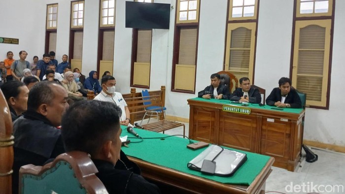 Sidang putusan kasus korupsi Smartboard Langkat di ruangan Cakra 9 Pengadilan Negeri Medan, Kamis (24/9/2026)