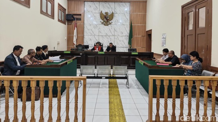 Suasana sidang praperadilan Wabup Indramayu Syaefudin di PN Bandung, Kamis (24/9/2026).