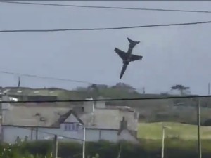 Video Kecelakaan Jet Tempur Inggris, 2 Pilot Berhasil Menyelamatkan Diri