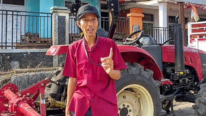 Viral video seorang petani yang menemukan traktor yang sempat raib