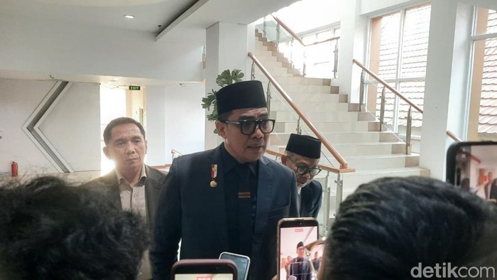 Wali Kota Samarinda Andi Harun di DPRD Samarinda.