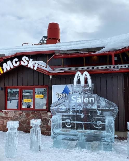 5 McDonald's Paling Unik di Dunia, Bisa Pesan Makanan dari Perahu!