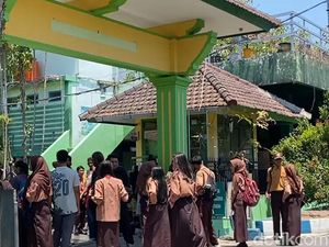Eks Kepsek SMPN di Malang Diduga Aniaya Murid, Korban Capai 20 Orang