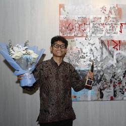 Lukisan Urban Realism Layers Bawa Begok Oner Jadi Pemenang