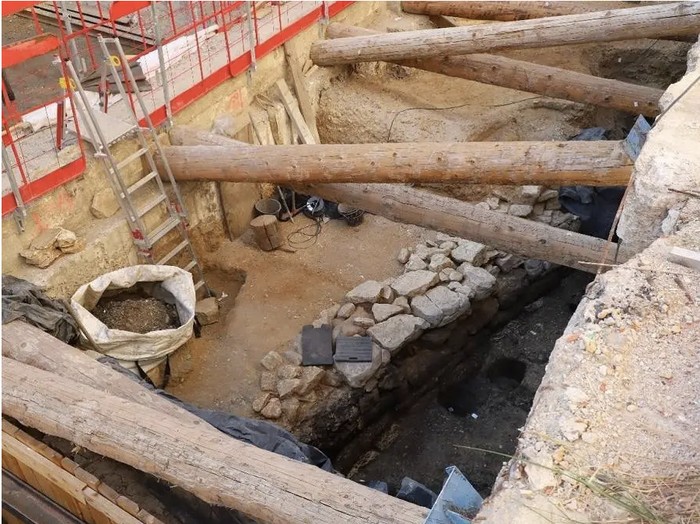 Akhirnya Ketemu! Wujud Benteng Bangsa Galia yang Disebutkan Julius Caesar