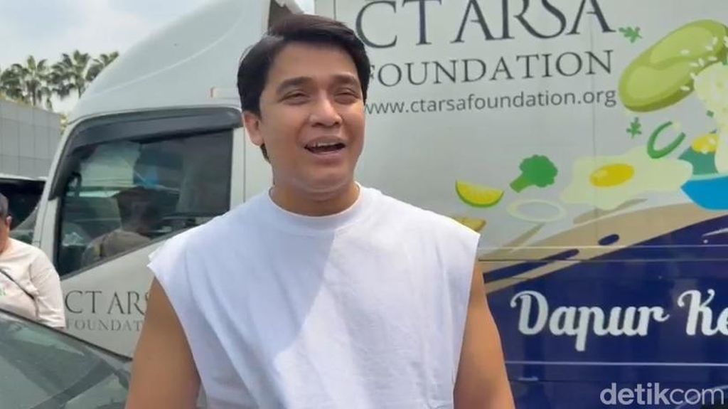 Billy Syahputra Girang Banget Baby Stefan Pertama Kali Panggil Papa