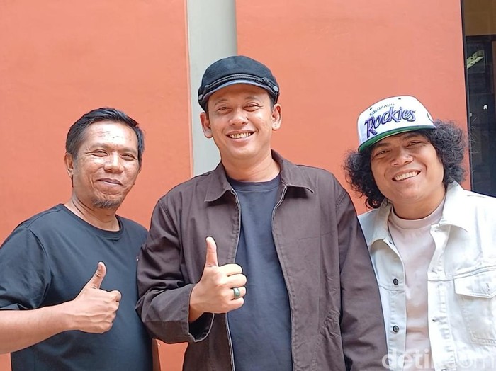 Dadali Band saat ditemui di kawasan Trans TV.