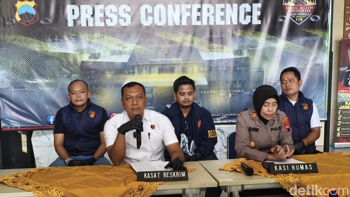 Rilis kasus debt collector lecehkan dan kepung wanita Palembang digelar di Polres Sukoharjo, Jumat (25/9/2026).