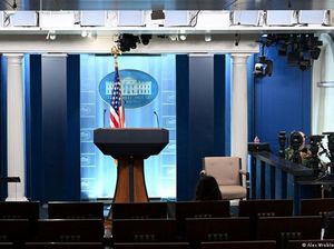 Larangan Trump Langgar Konstitusi, Awak Media Bisa Kembali ke Gedung Putih