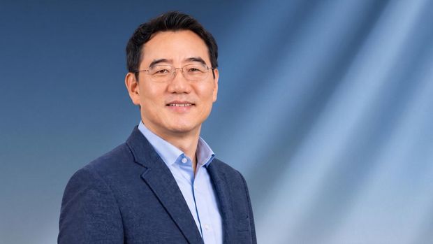 Harry Lee Harry Lee, President of Samsung Electronics Indonesia