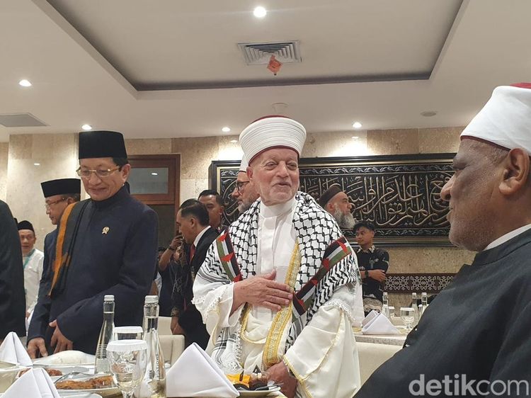 Potret Imam Besar Masjid Al-Aqsa Serukan Kemerdekaan Palestina di Istiqlal
