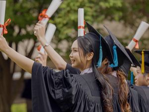 10 Jurusan yang Paling Banyak Dibutuhkan di Dunia Kerja 2027