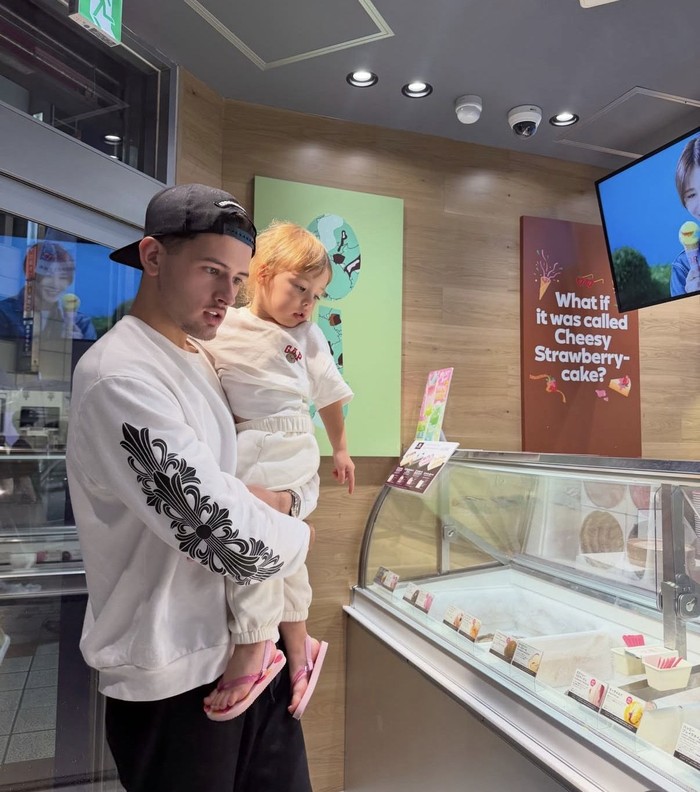 Justin Hubner Suka Ajak Jennifer dan Kamari Makan di Resto hingga Jajan