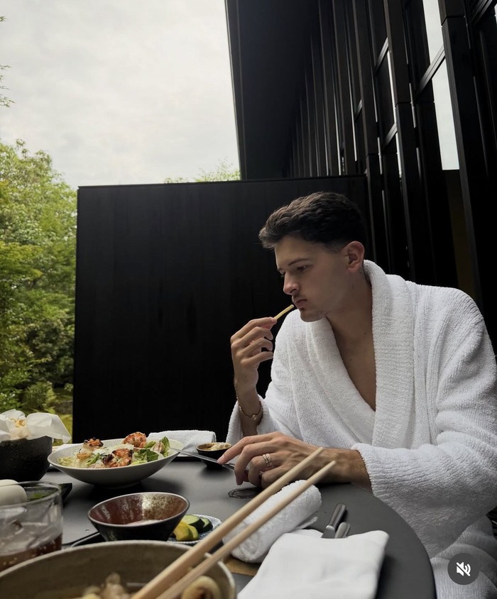 Justin Hubner Suka Ajak Jennifer dan Kamari Makan di Resto hingga Jajan