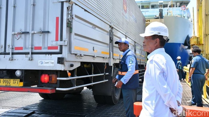 Kapal Motor Penumpang (KMP) Trisila Bhakti 3