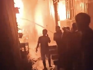 Video: 11 Rumah Ludes dan 1 Orang Tewas Akibat Kebakaran di Padangsidimpuan