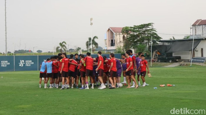 Latihan Persik Kediri