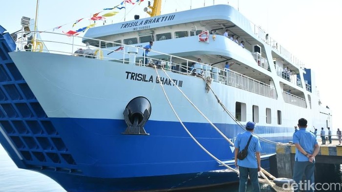 Peluncuran perdana kapal senilai Rp. 63,5 Milliar di lintasan Ketapang-Gilimanuk.